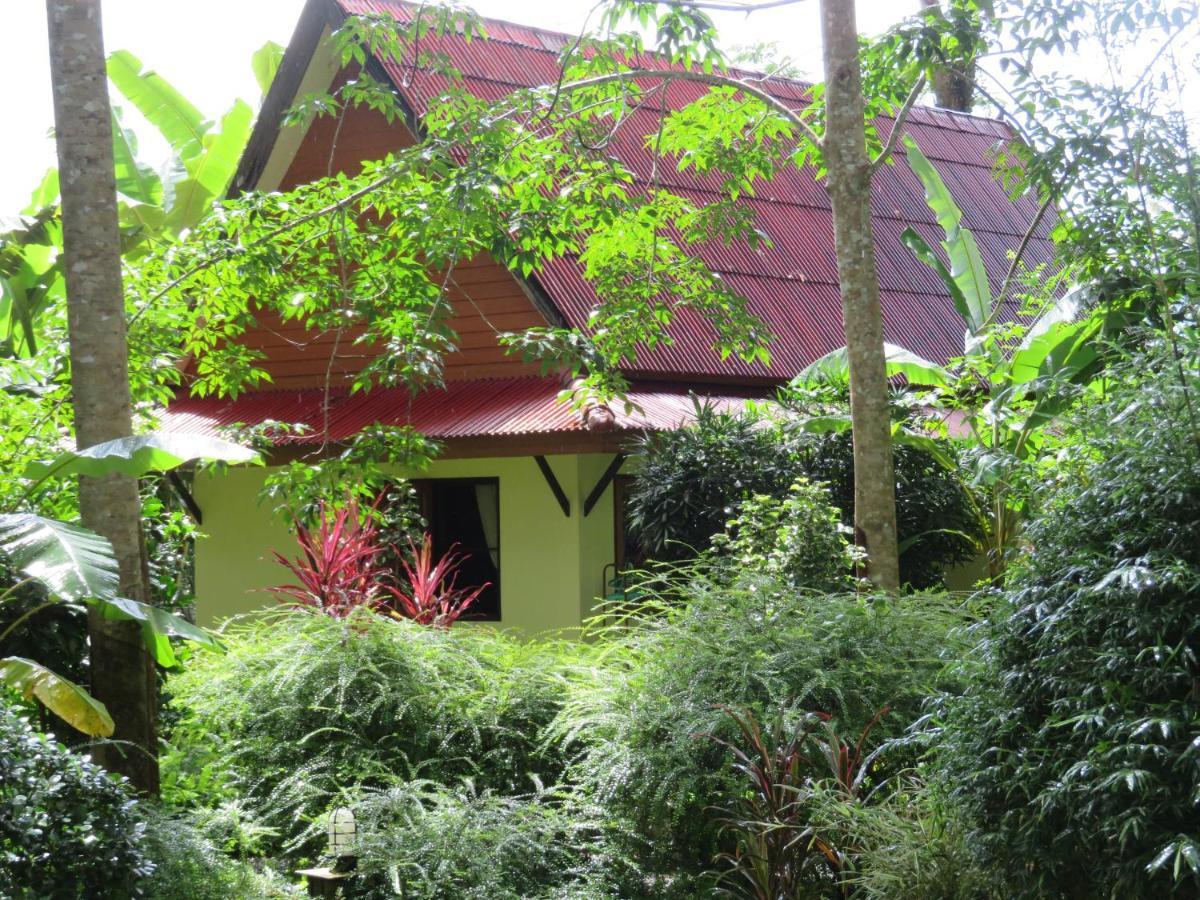 Hotel Manora Garden Phang-nga Exterior foto