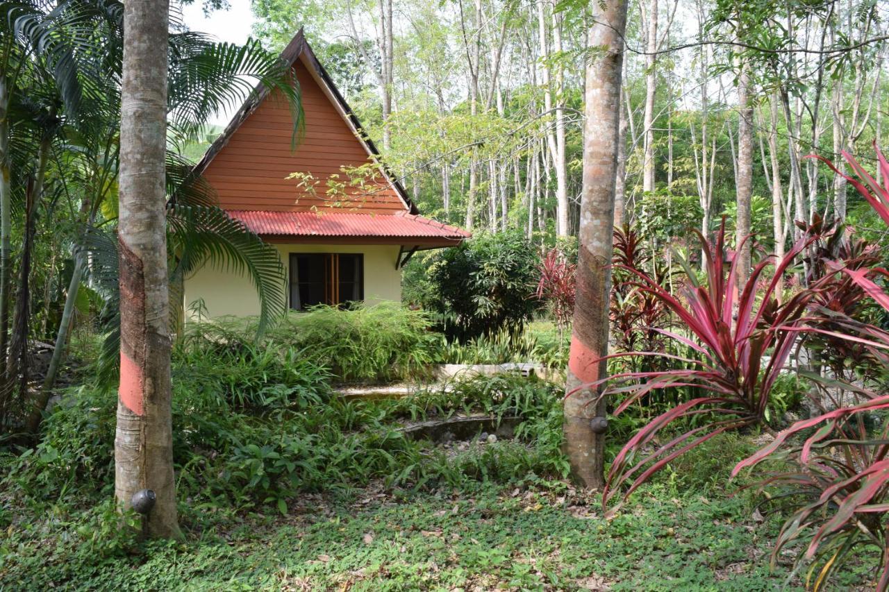 Hotel Manora Garden Phang-nga Exterior foto