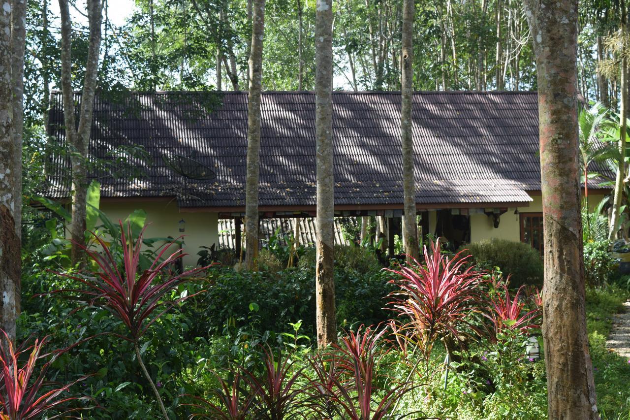 Hotel Manora Garden Phang-nga Exterior foto