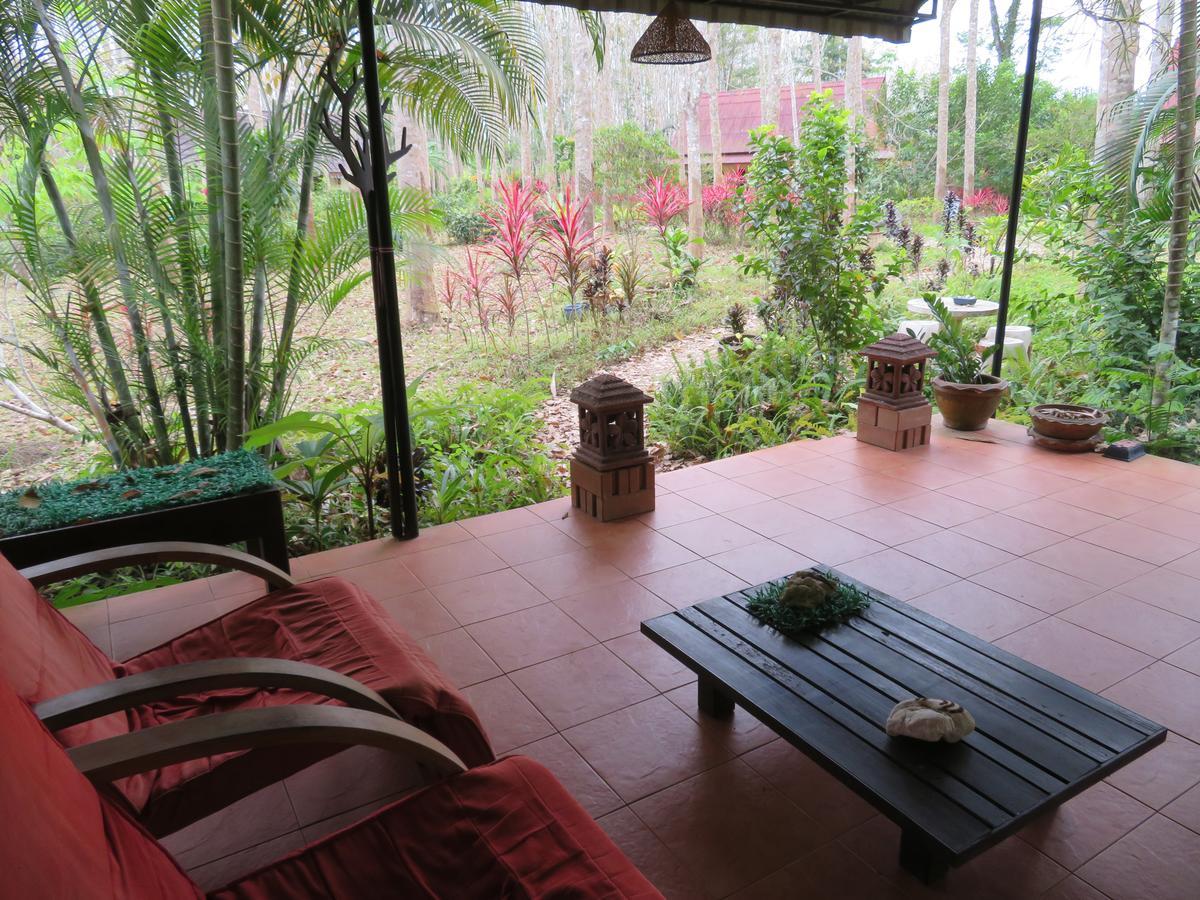 Hotel Manora Garden Phang-nga Exterior foto